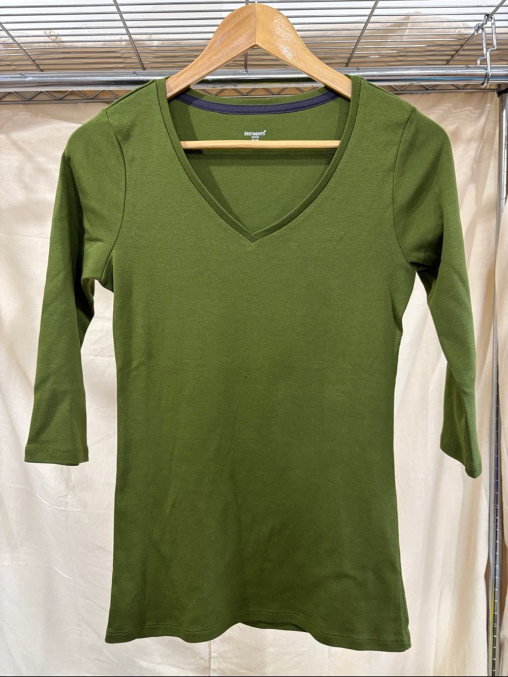 Classic Olive V-Neck 3/4 Sleeve Tee
